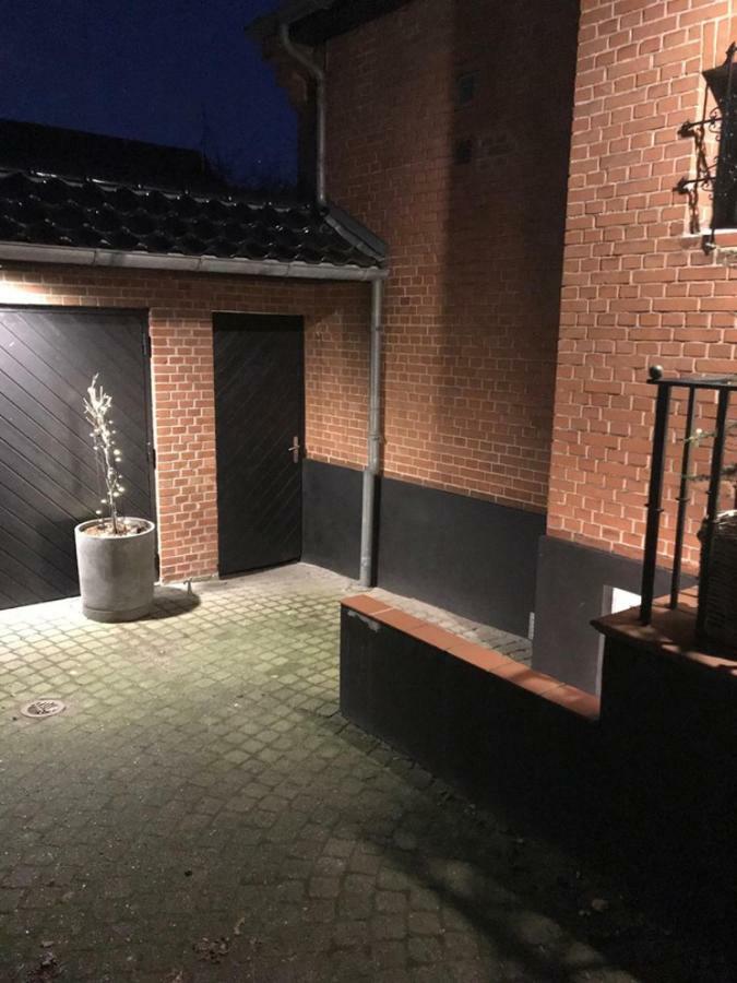 Apartmán Special Offer,One Of Its Kind, Extremely Central In Herning, Danish Hosts, Extremely Clean, Very Quiet Street But A Stonethrough From Bars & Restaurants Exteriér fotografie