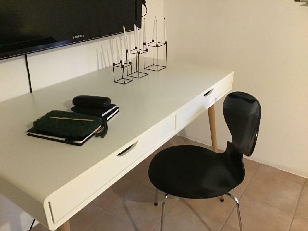 Apartmán Special Offer,One Of Its Kind, Extremely Central In Herning, Danish Hosts, Extremely Clean, Very Quiet Street But A Stonethrough From Bars & Restaurants Exteriér fotografie